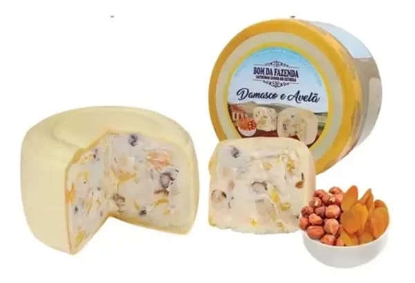 Queijo Mussarela com Recheio de Damasco e Avelã